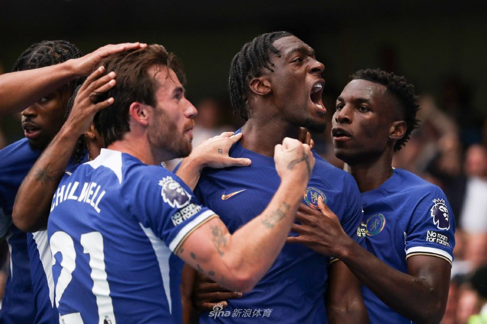 疑是球队成 疑是球队成